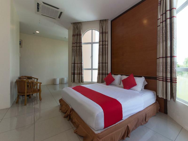 Oyo 776 Fame Hotel Seremban Exterior photo
